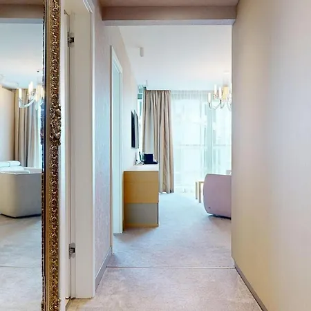 Eurovea Tower 5*